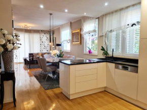 Гостиница Holiday Home Drago  Задар